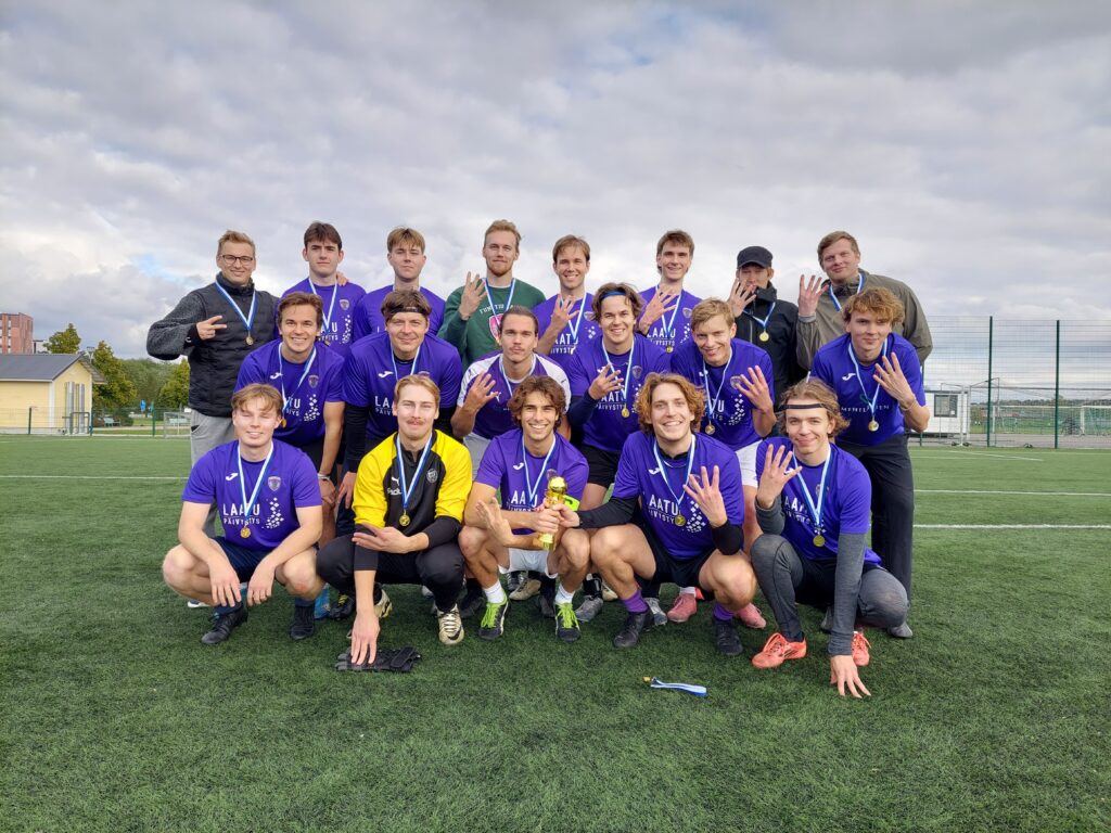 Functio Laesa team in a group picture.