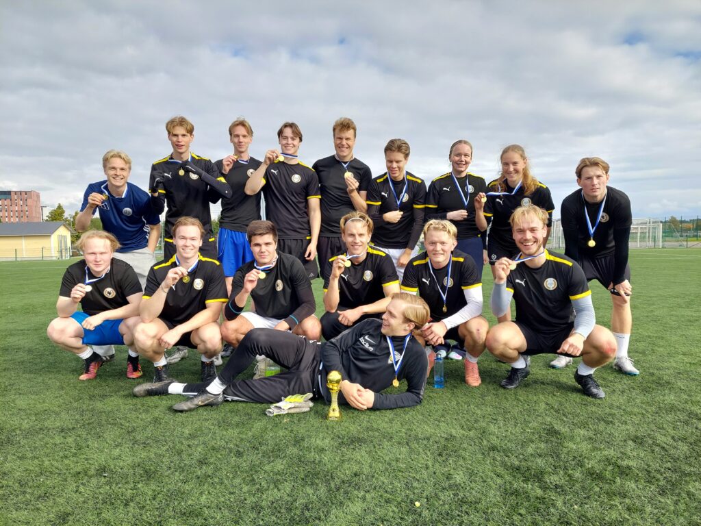 Henrik Street Athletics in a group picture.